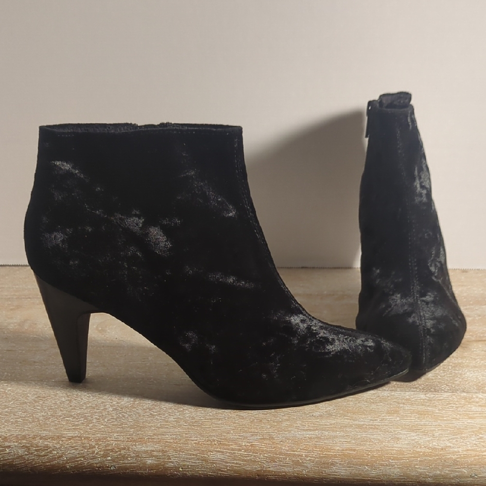 New Urban Outfitters Vagabond Ester Black Velvet Heeled Booties Boots Eur 38